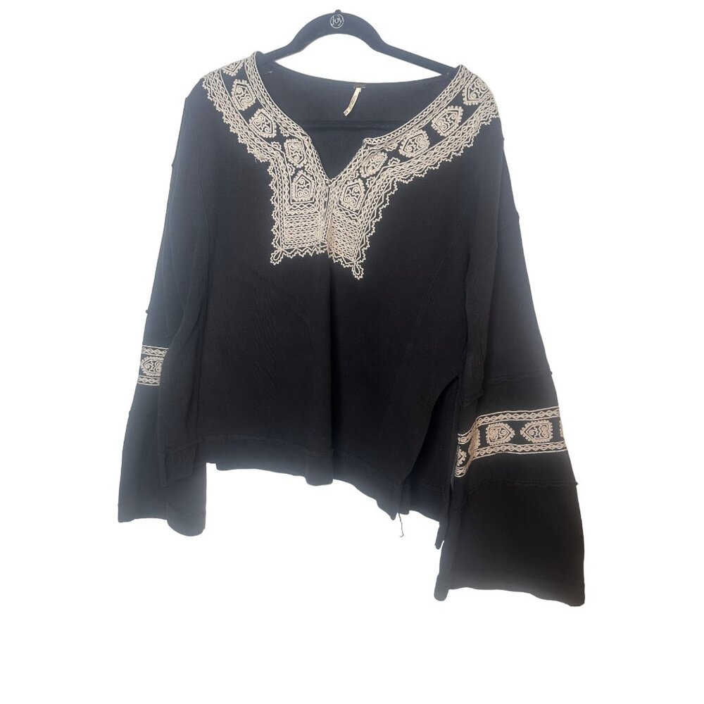 Free‎ People Pullover Sweater Bell Sleeves Embroidery - M